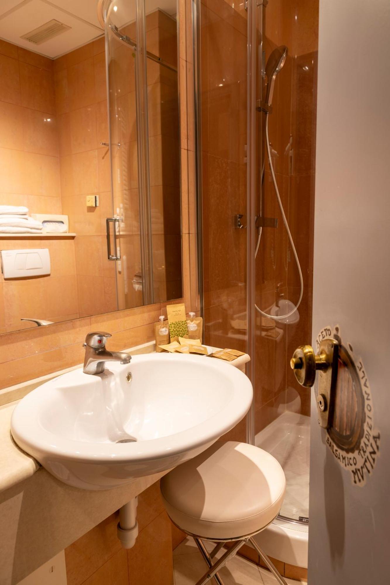 Hotel Terme Salvarola Sassuolo Esterno foto